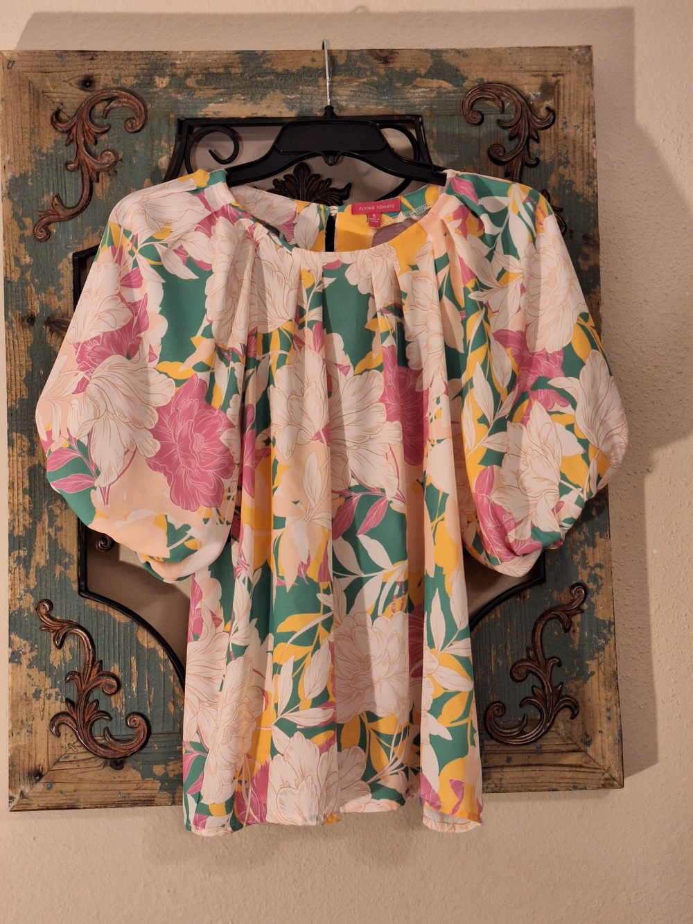 Flying Tomato Green Yellow Pink Floral Puff-Sleeve Blouse. NWOT Size Small - Picture 10 of 14